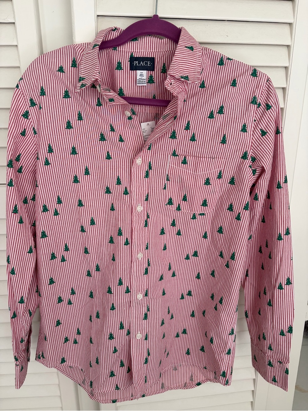 CHILDRENS PLACE MENS Red Striped Button-Up Shirt with Green Tree Print Size S